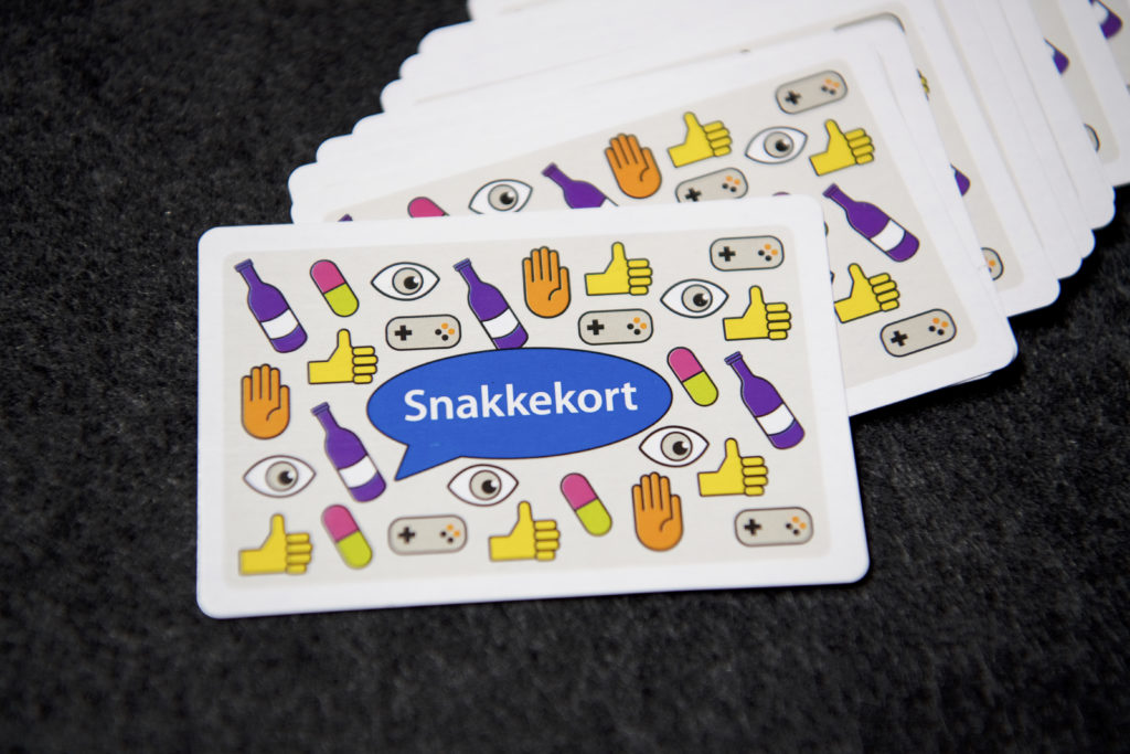 Bilde av Blå Kors Snakkekort med symboler av alkohol, narkotika, m.m.