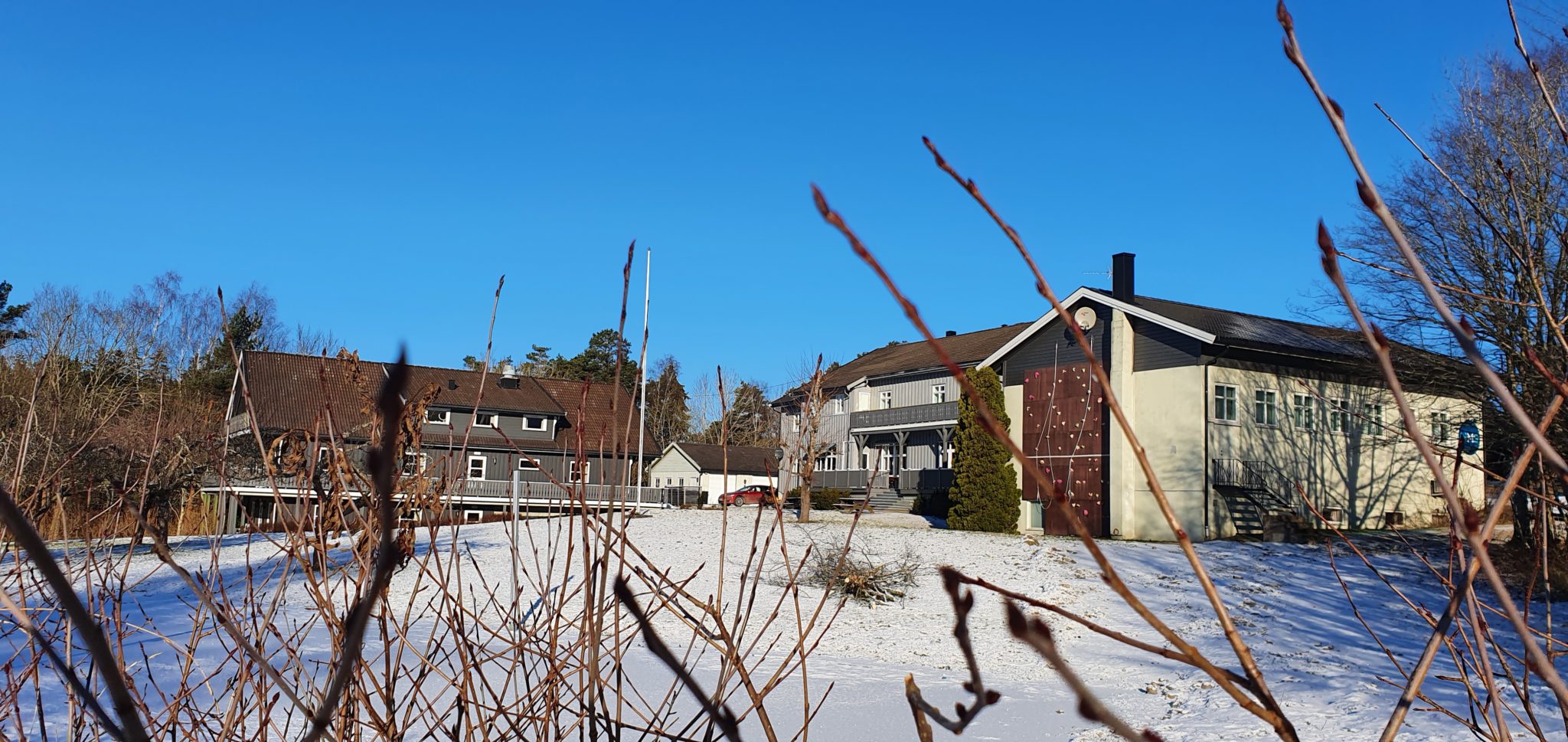 Oversikt over Stenbekk på vinteren