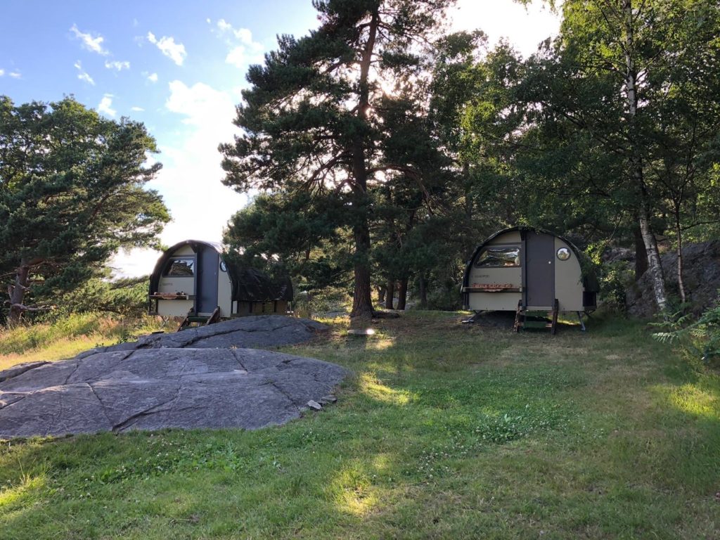 To podhytter på Roligheden camping
