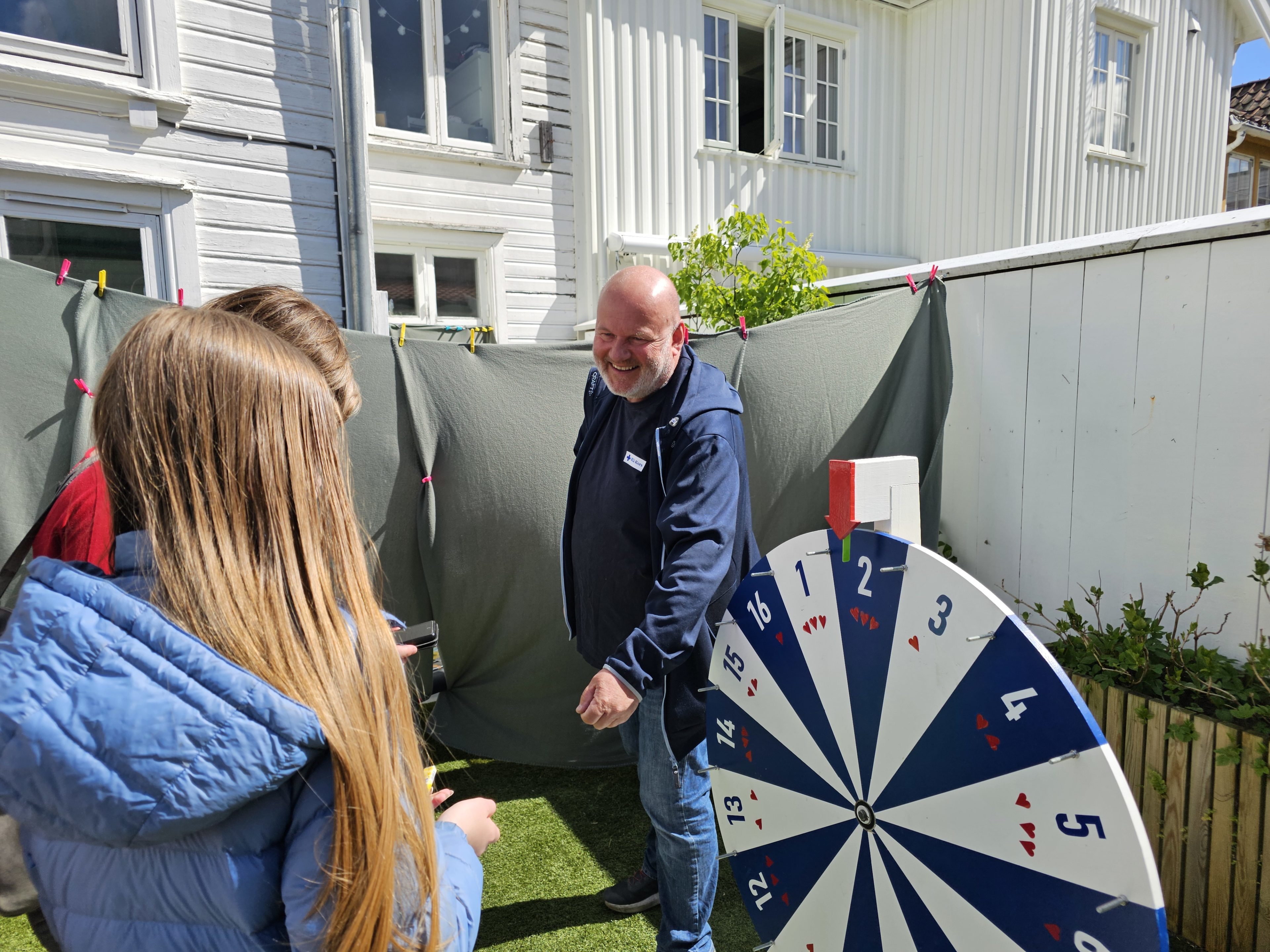 Hos Knut Are Jølstad vant alle på lykkehjulet