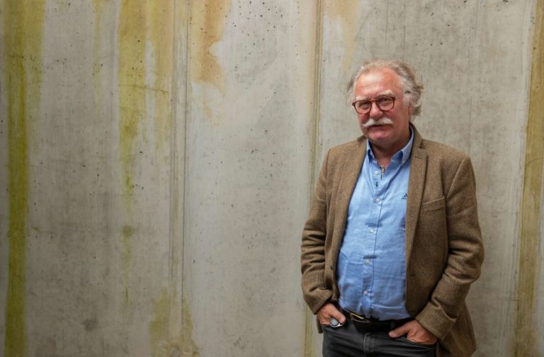 Fagsjef Frode Kavli smiler